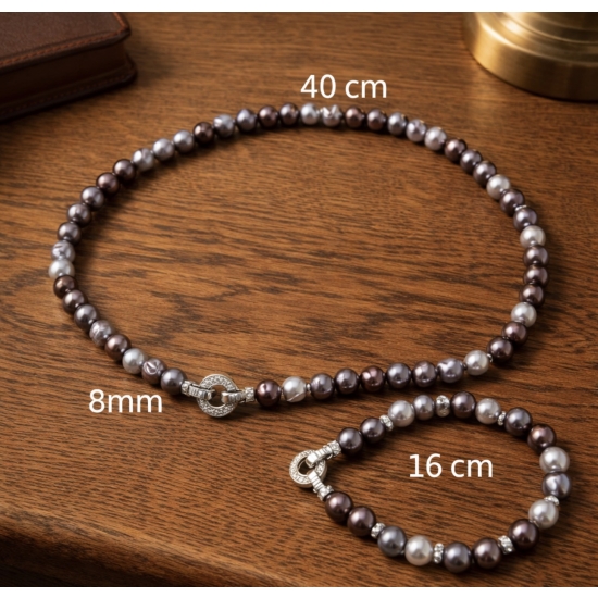 Komplet biżuterii z pereł – subtelna elegancja w ciepłej, kobiecej kolorystyce.