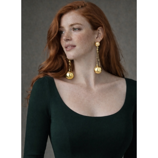 Kolczyki z kulką– elegancja w nowoczesnej, złotej odsłonie.