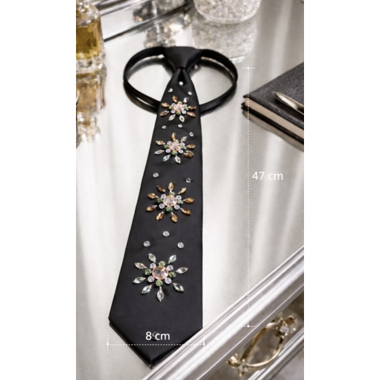 Krawat biżuteryjny z kolorowymi kryształkami – elegancja z charakterem.