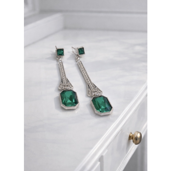 Kolczyki wieczorowe z zielonymi kryształami – styl art déco.