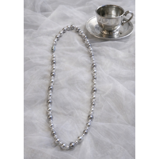 Klasyczny naszyjnik z perełek – subtelny i ponadczasowy