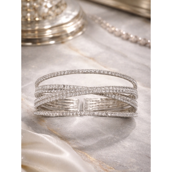 Wieczorowa bransoletka sztywna z cyrkoniami – elegancja i blask