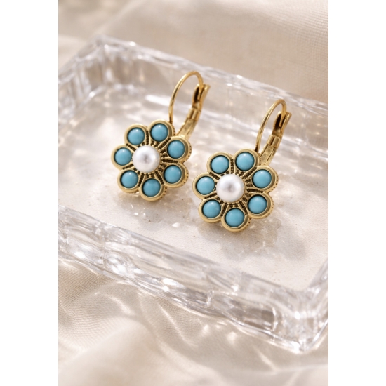 Miedziane kolczyki w kształcie kwiatu z turkusem syntetycznym – styl vintage