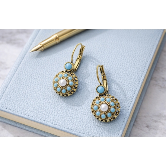 Miedziane kolczyki z turkusem syntetycznym – styl vintage