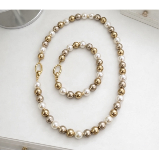 Elegancki zestaw z szklanych pereł – naszyjnik i bransoletka w klasycznym stylu