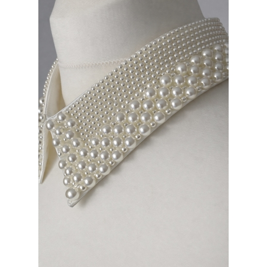 Odpinany kołnierzyk z perełkami – ecru, zapinany z tyłu na guziczek.