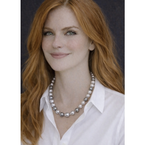 Klasyczny naszyjnik z szarych pereł – elegancki detal do nowoczesnych i wieczorowych stylizacji.
