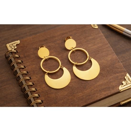 Kolczyki wiszące w kolorze złotym – geometryczne koła.